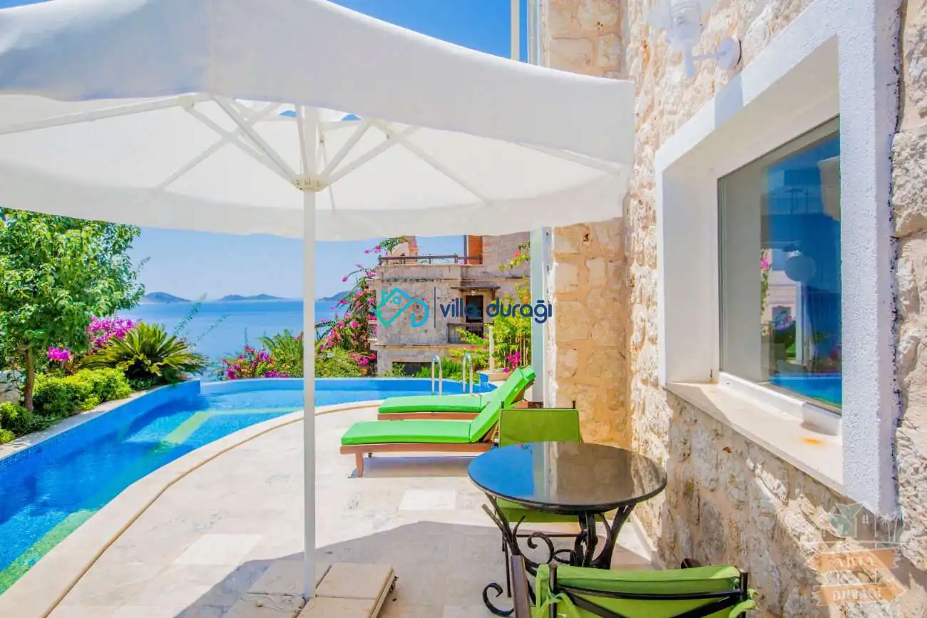 Kiralık Deniz Manzaralı Villa Tatili