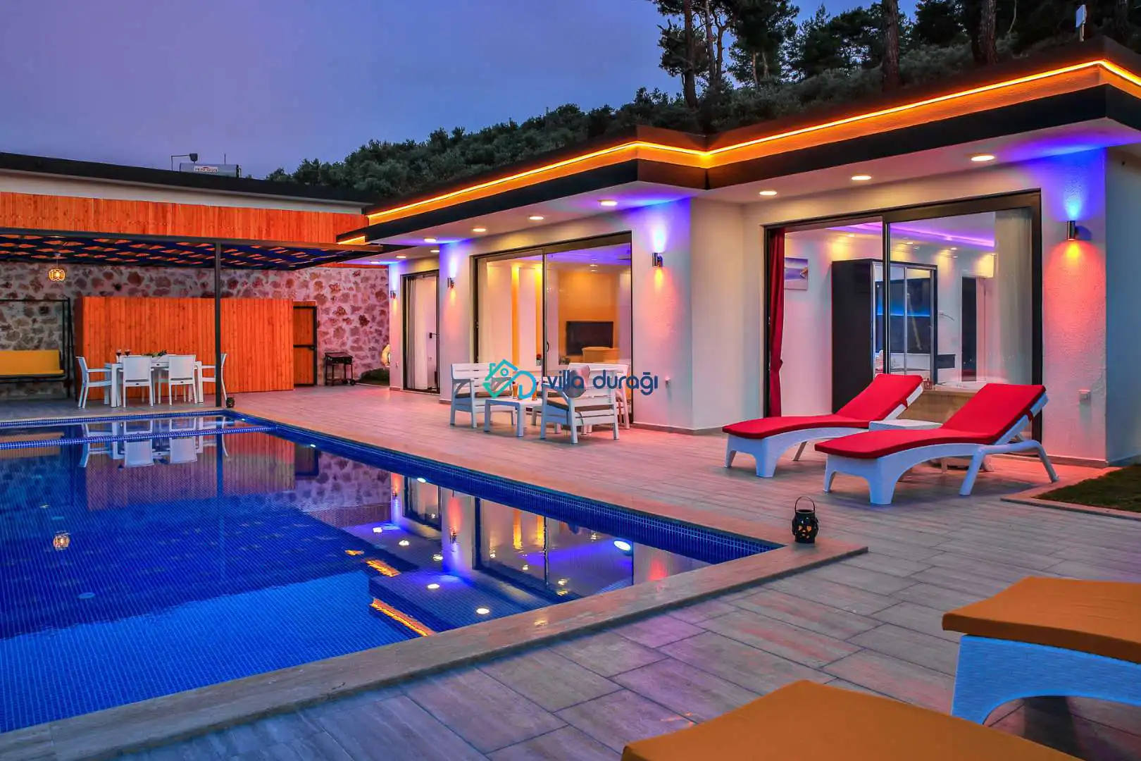 Doğa ve Deniz Manzaralı Ekonomik Muhafazakar Villa Seçenekleri