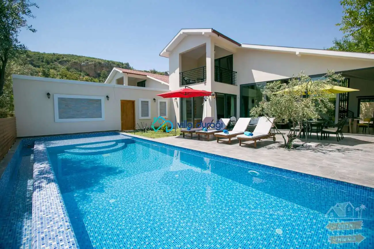 Korunaklı Muhafazakar Villa Tatili