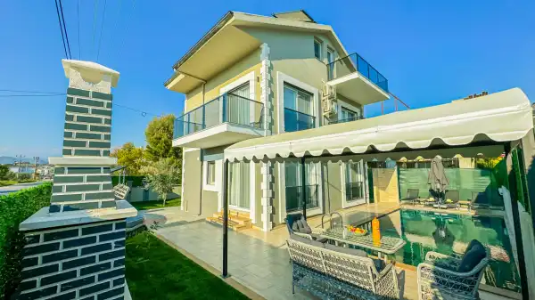 Villa Göl Uno