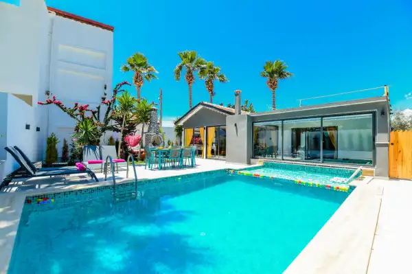 Villa Mehmet Apt Suite 1