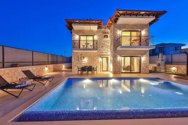 Villa Kaşlı Duo