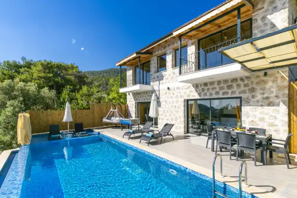 Villa Mustang Queen