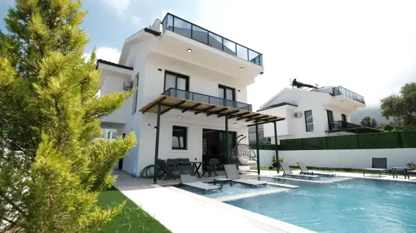 Villa Tahancı Duo