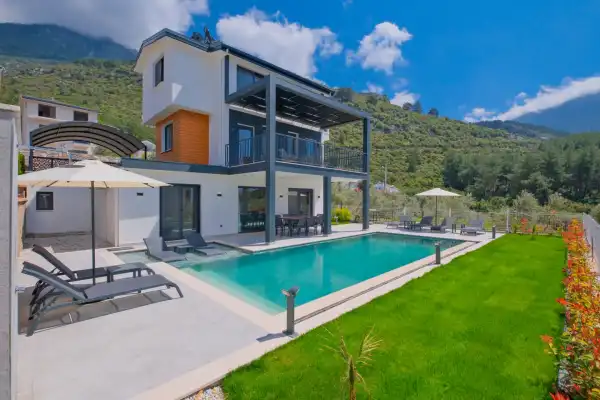 Villa Toharya Duo
