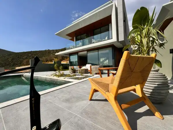 Villa Aura F