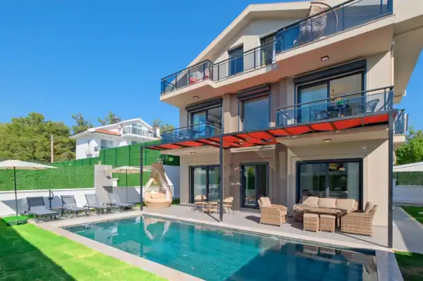 Villa Solstice Uno