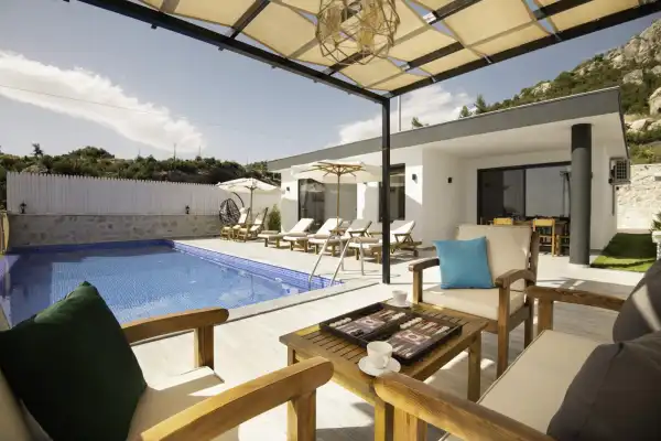 Villa Aklar Duo