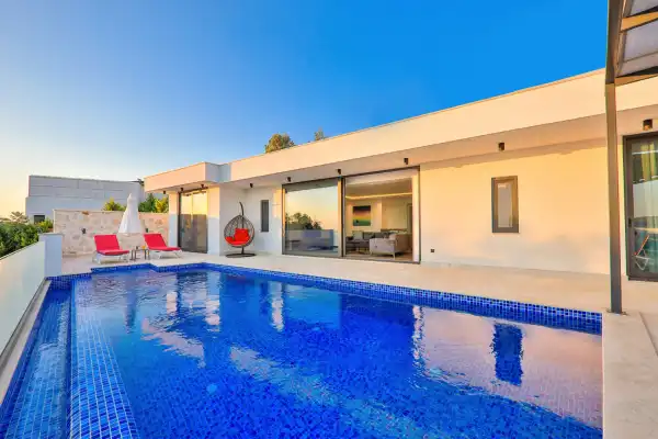 Villa Azure Uno