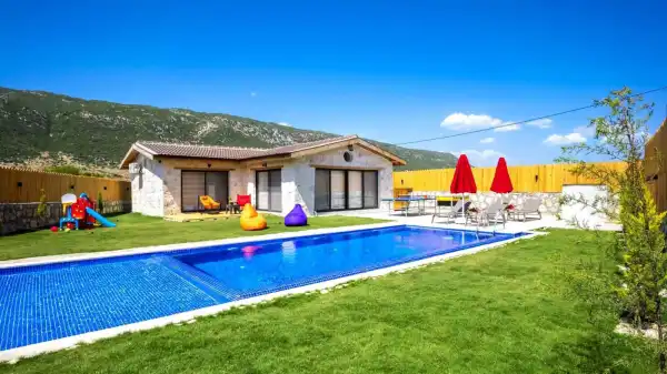 Villa Kiraz