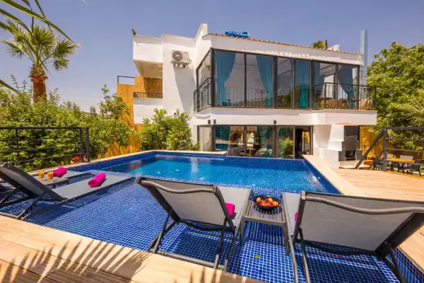 Villa Mehmet Apt Suite 3