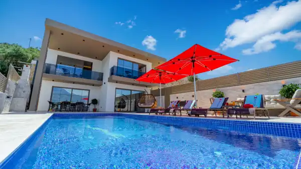 Villa Eser