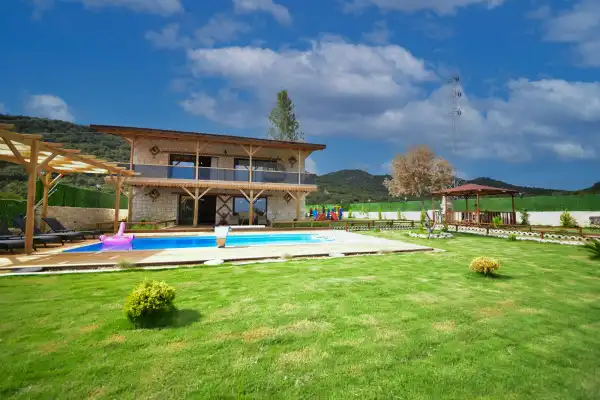 Villa Kyaneai 