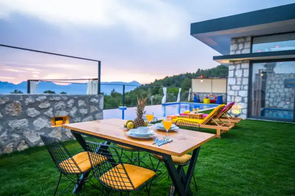 Villa Moonlight