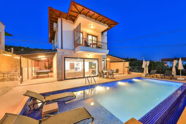 Villa Ophyrs