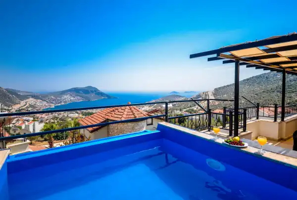 Villa White Roof